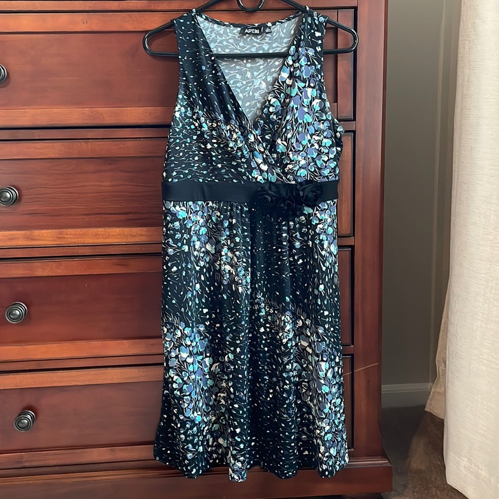 SOLD—Apt 9 Dress